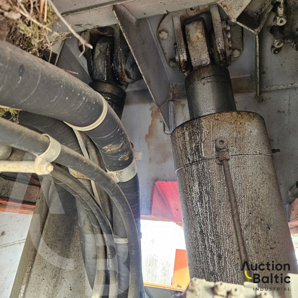 Daimler-Benz DLK 23-12