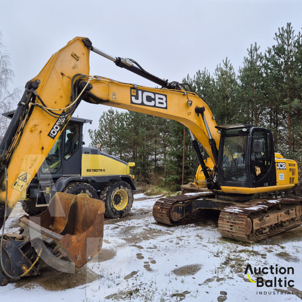 JCB JS 200 LC T4