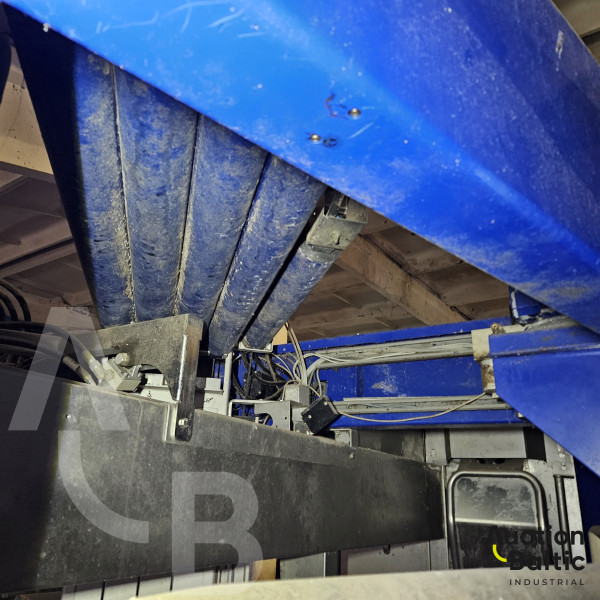 Delaval milking equipment set