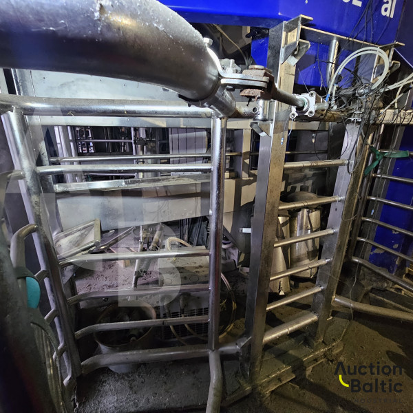 Delaval milking equipment set