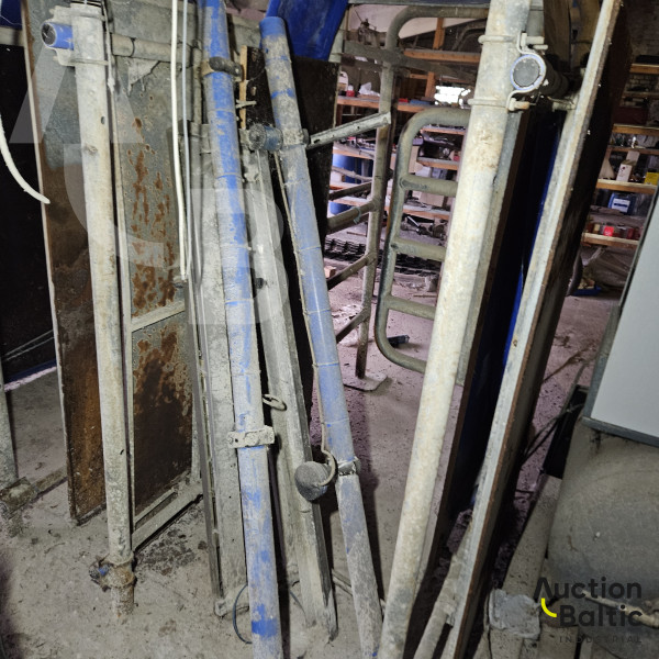 Delaval milking equipment set