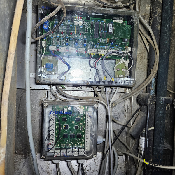 Delaval milking equipment set