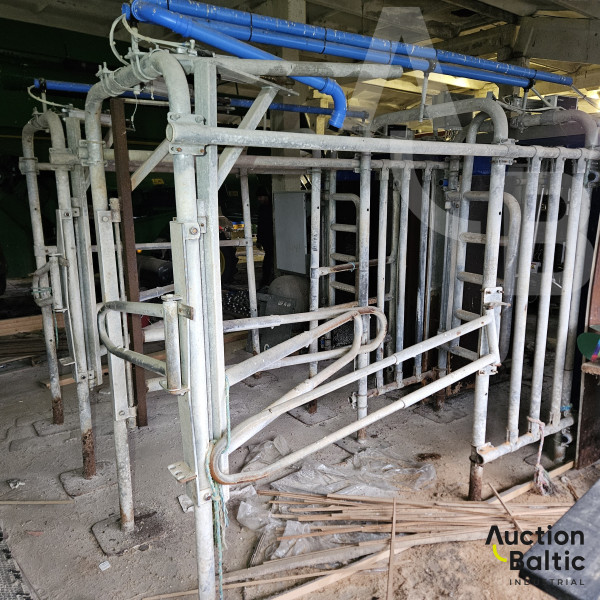 Delaval milking equipment set