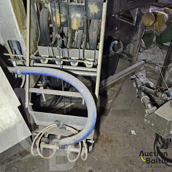 Delaval milking equipment set