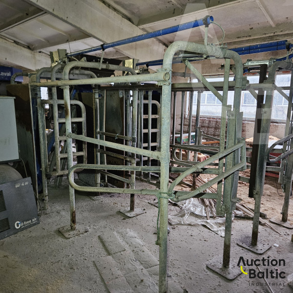 Delaval milking equipment set