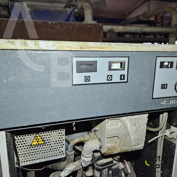 Delaval milking equipment set