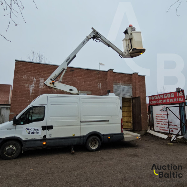 Iveco Daily + Versalift ET-36-NF