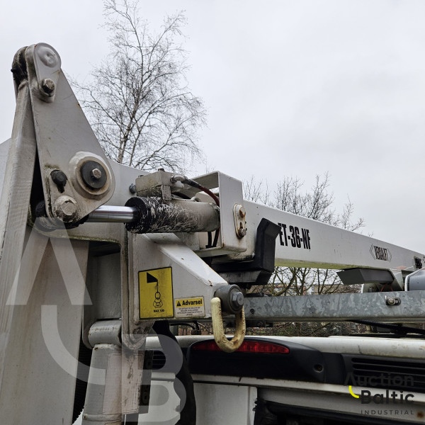 Iveco Daily + Versalift ET-36-NF