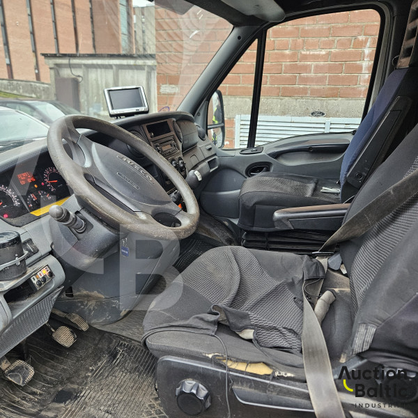 Iveco Daily + Versalift ET-36-NF