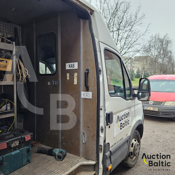 Iveco Daily + Versalift ET-36-NF