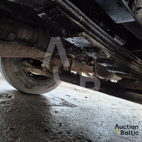 Iveco AD260T35 + Palfinger PK36002