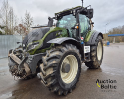 Valtra T235