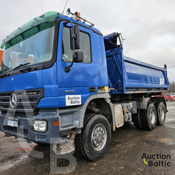 Mercedes-Benz Actros 3341