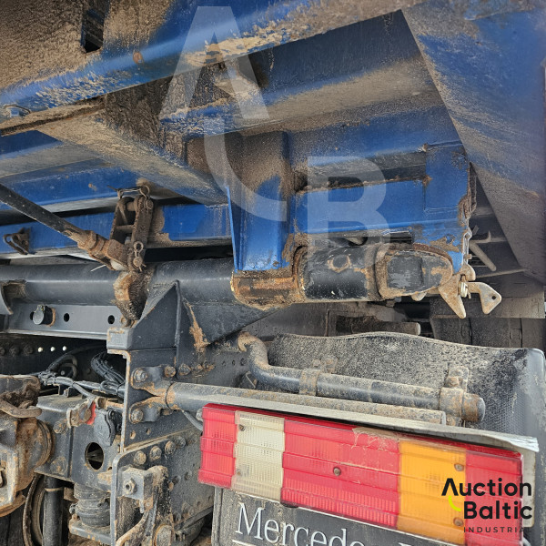 Mercedes-Benz Actros 3341