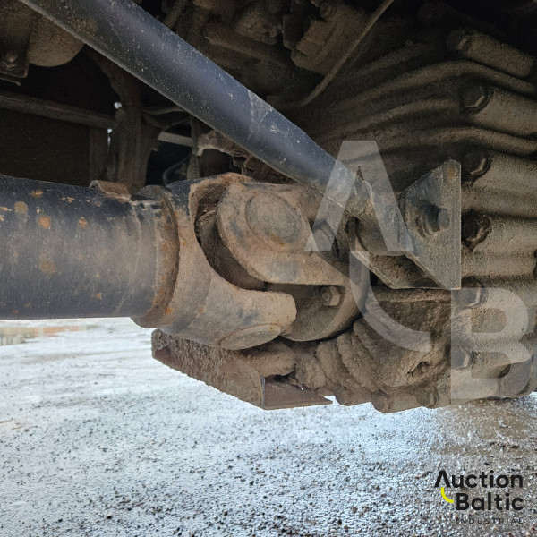 Mercedes-Benz Actros 3341