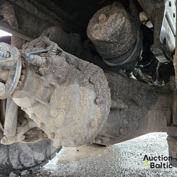 Mercedes-Benz Actros 3341