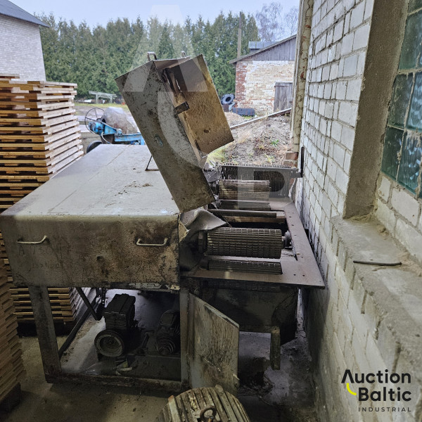 Multi-sawing machine