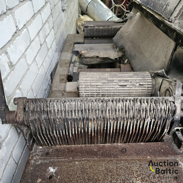 Multi-sawing machine