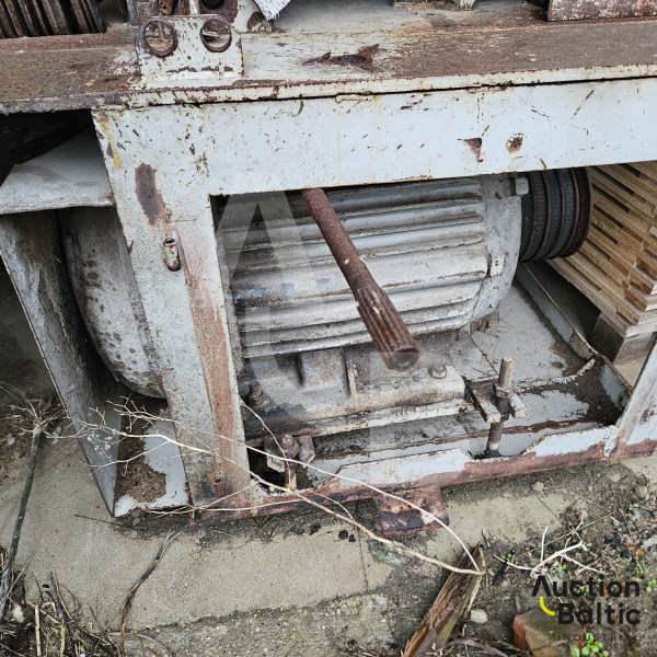 Multi-sawing machine