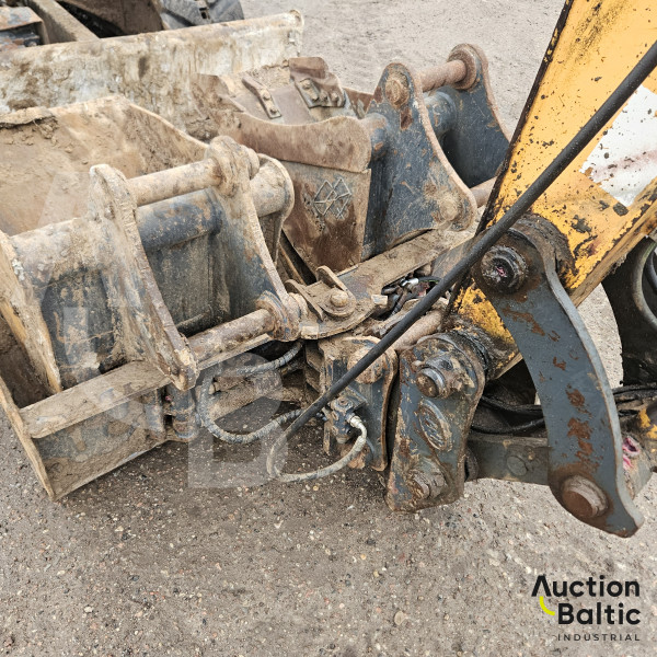 Hyundai Robex 80 CR-9