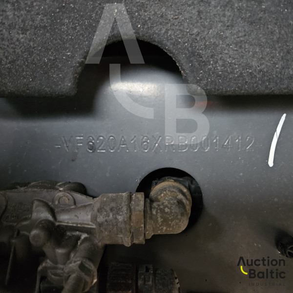 Renault D Wide + LOHR