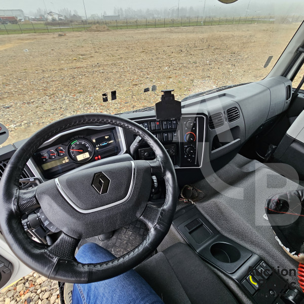 Renault D Wide + LOHR