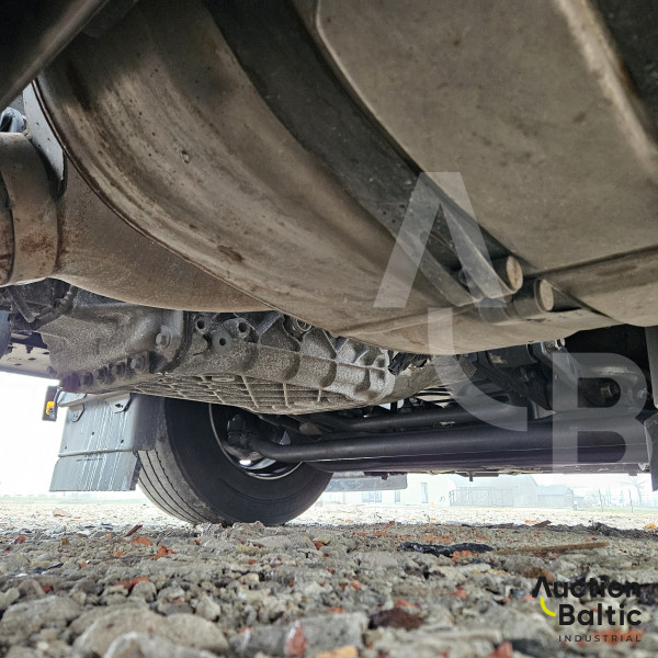 Renault D Wide + LOHR