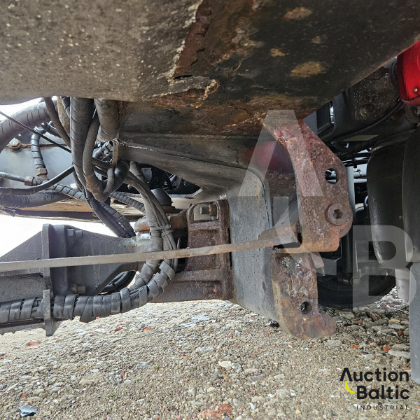 Renault D Wide + LOHR