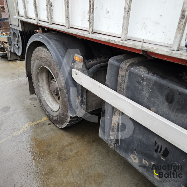 Renault Premium 250.18