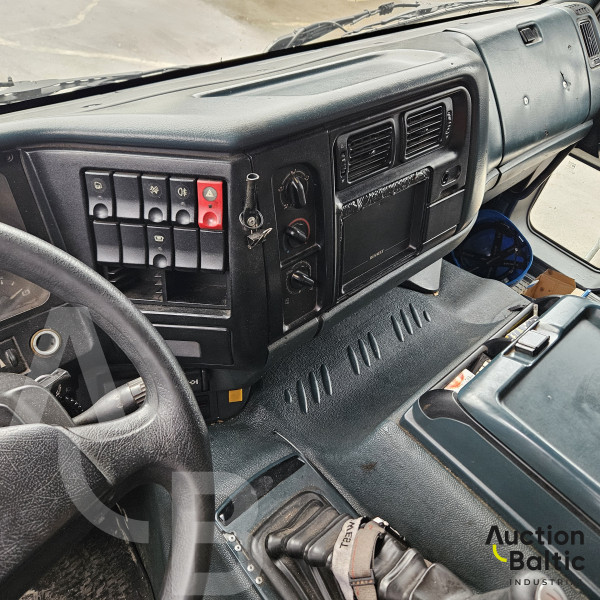 Renault Premium 250.18