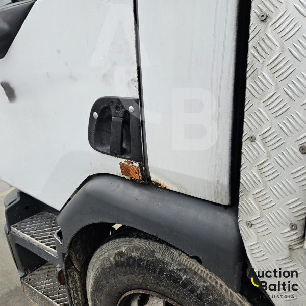 Renault Premium 250.18