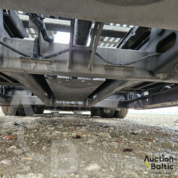 Renault	D Wide + Lohr Eurolohr 200