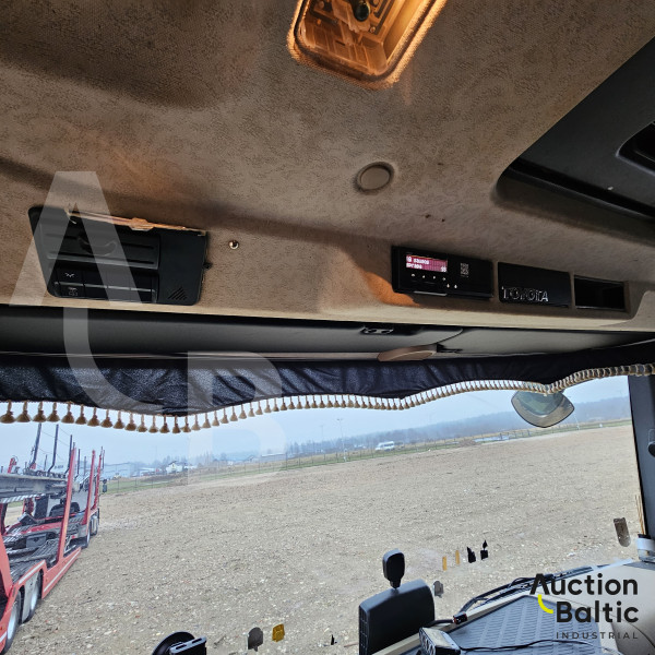 Mercedes-Benz Actros + Lohr