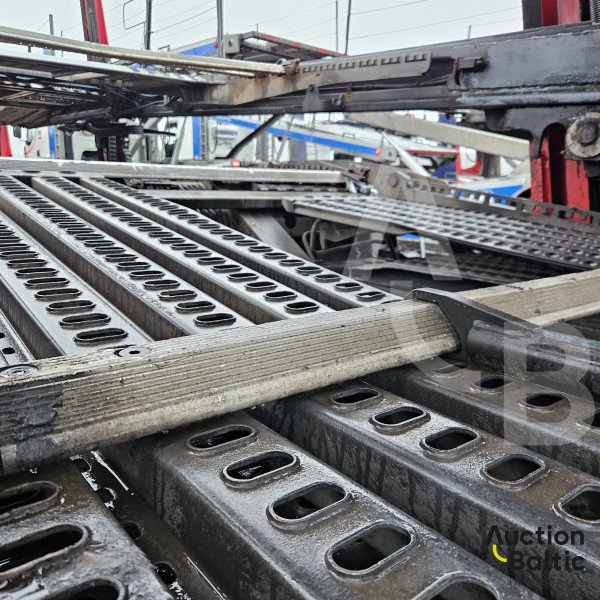 Mercedes-Benz Actros + Lohr