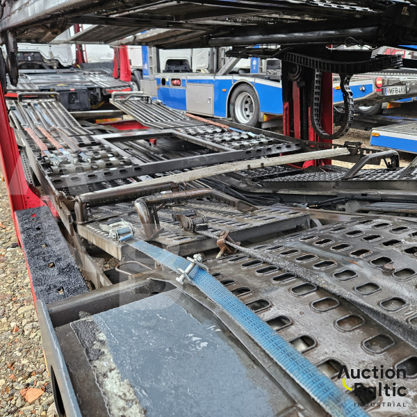 Mercedes-Benz Actros + Lohr