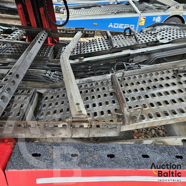 Mercedes-Benz Actros + Lohr