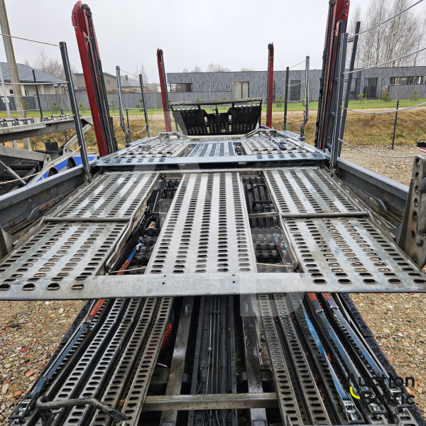 Mercedes-Benz Actros + Lohr