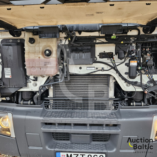 Renault D Wide + Lohr Eurolohr 200