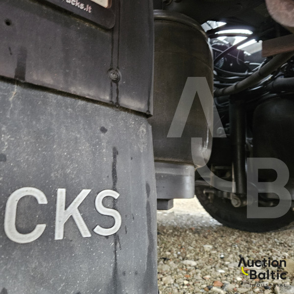 Renault D Wide + Lohr Eurolohr 200