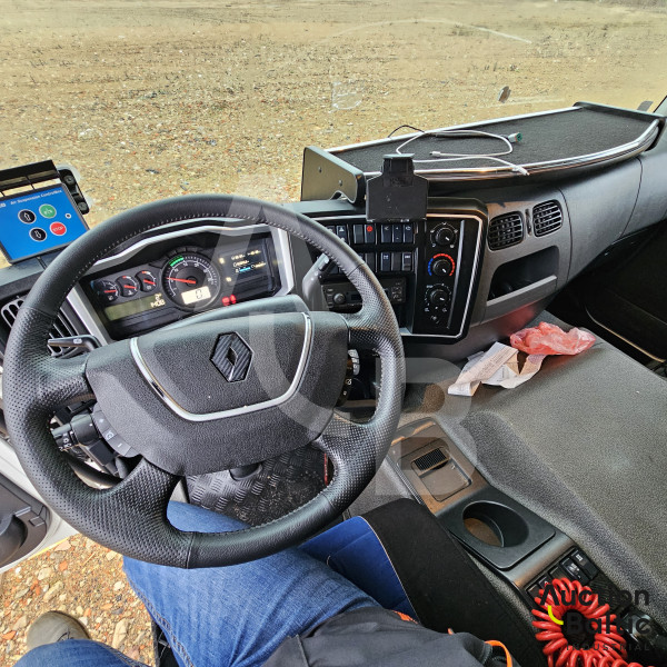 Renault D Wide + Lohr Eurolohr 200