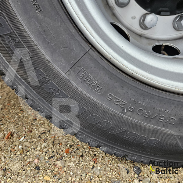 Renault D Wide + Lohr Eurolohr 200