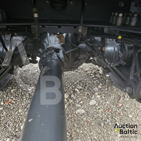 Renault D Wide + Lohr Eurolohr 200