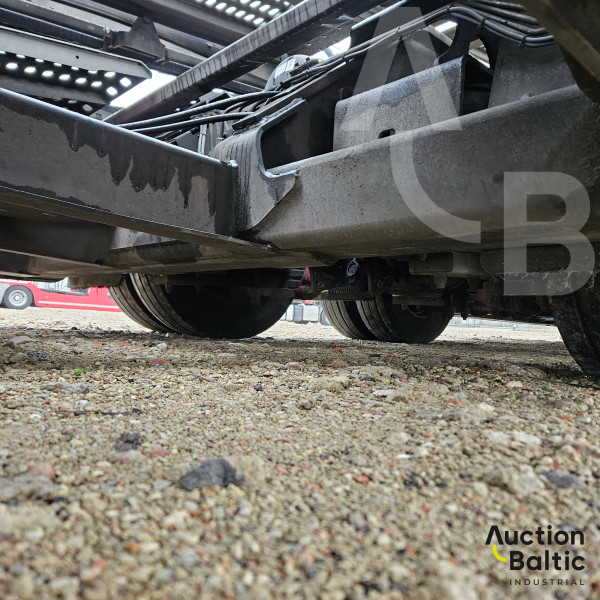 Renault D Wide + Lohr Eurolohr 200