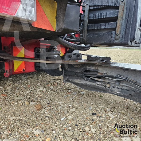 Renault D Wide + Lohr Eurolohr 200