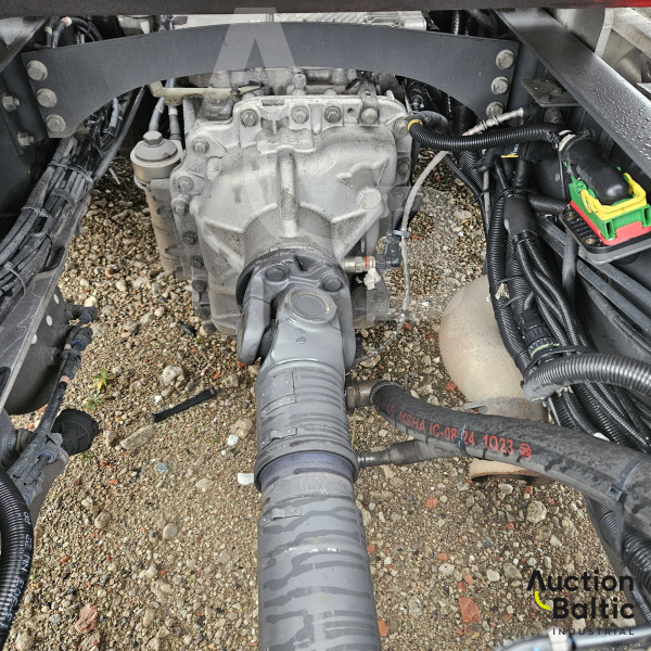 Renault D Wide + Lohr Eurolohr 200