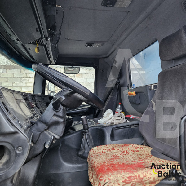 Scania P 114 LB