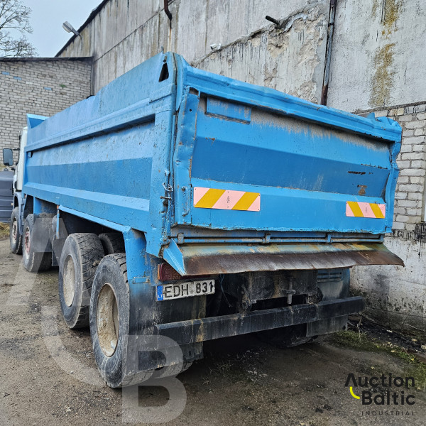 Scania P 114 LB