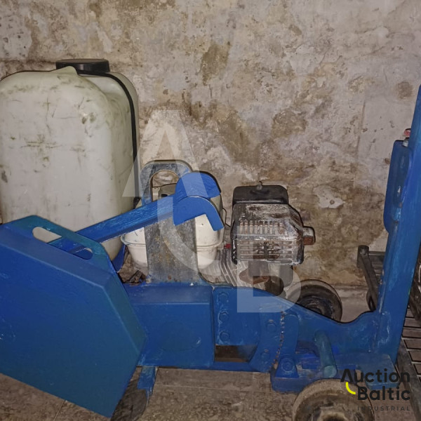 Asphalt - concrete cutter