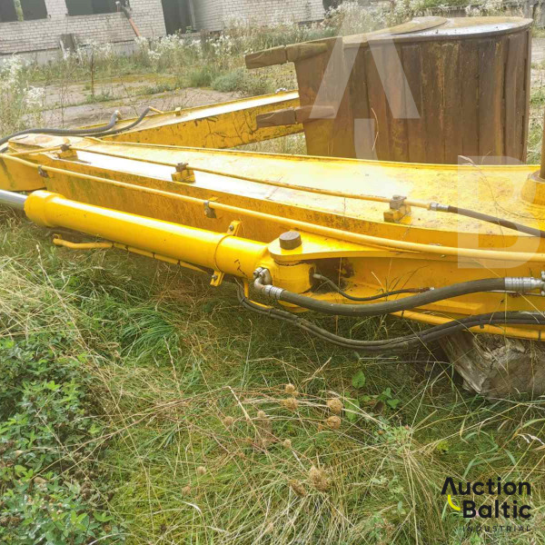 JCB 220LC excavator boom