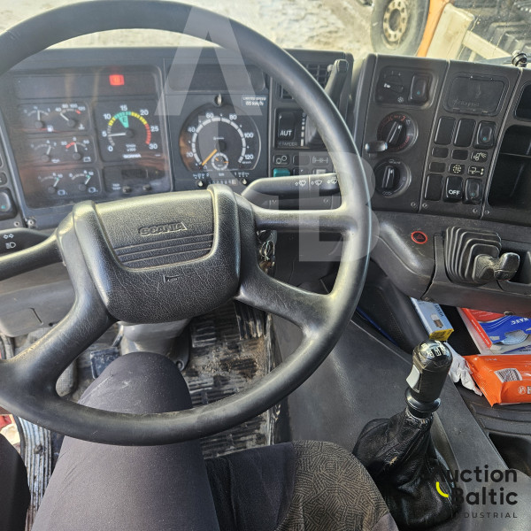 Scania  R144LB6X2NB460